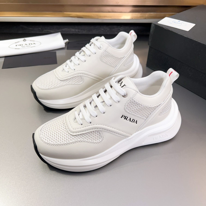 Pra*a casual shoes